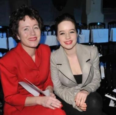 Debra Lomas with her daughter Anna Popplewell.